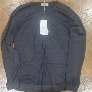 Women's Gray Long-Sleeve Top